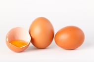 Eggs are a high-quality protein source with all essential amino acids. (Image via Freepik/sergiojoes)